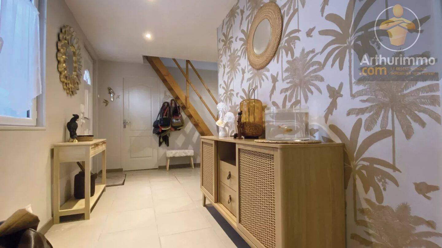 Maison 6 pièces 113 m² · à Beauce la Romaine · 113 m² · 162 000 €