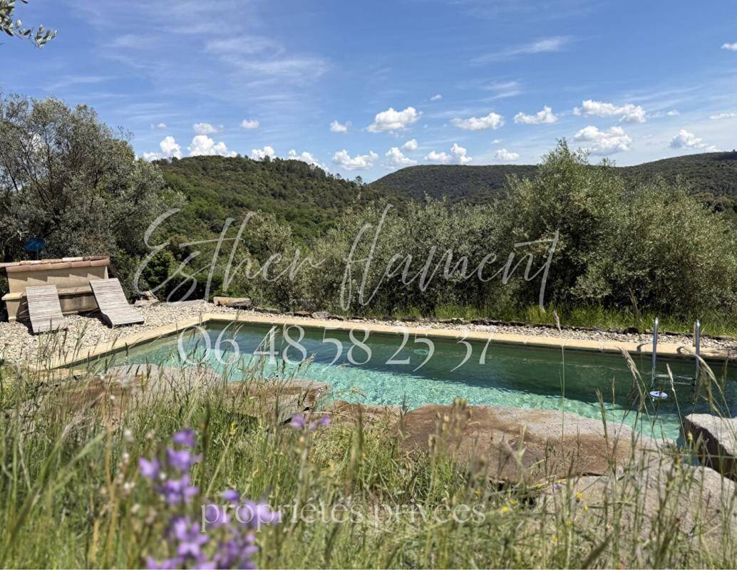Maison 5 pièces 142 m² · à Saint-Jean-du-Pin · 142 m² · 385 000 €
