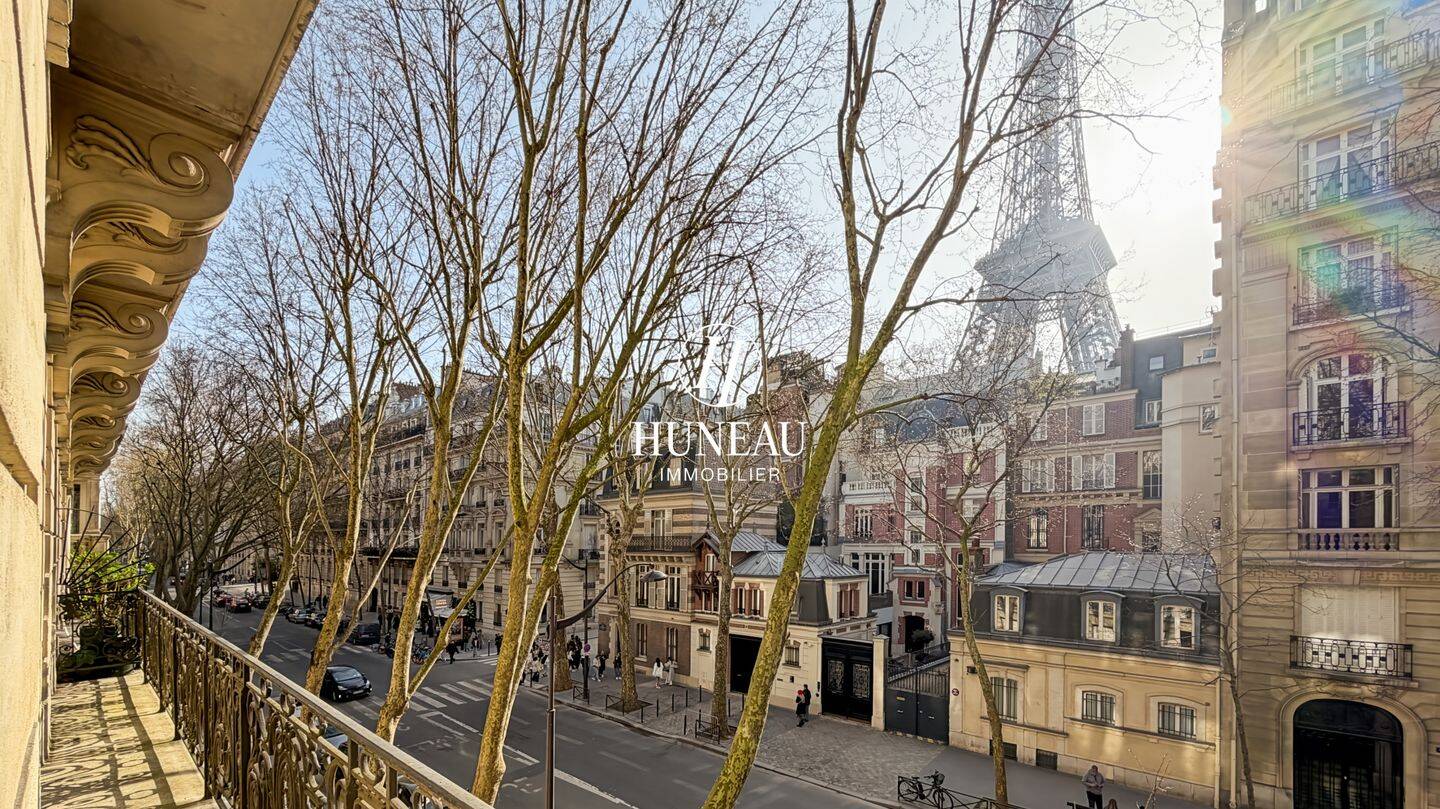 Appartement 5 pièces 195 m² · à Paris 7ème Arrondissement · 195 m² · 10 000 €