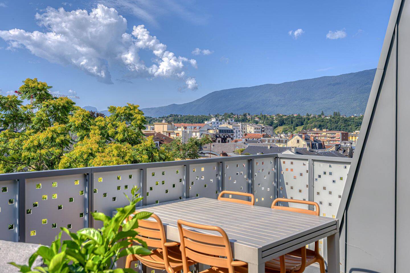 Appartement 3 pièces 65 m² · à Aix-les-Bains · 64,7 m² · 530 000 €