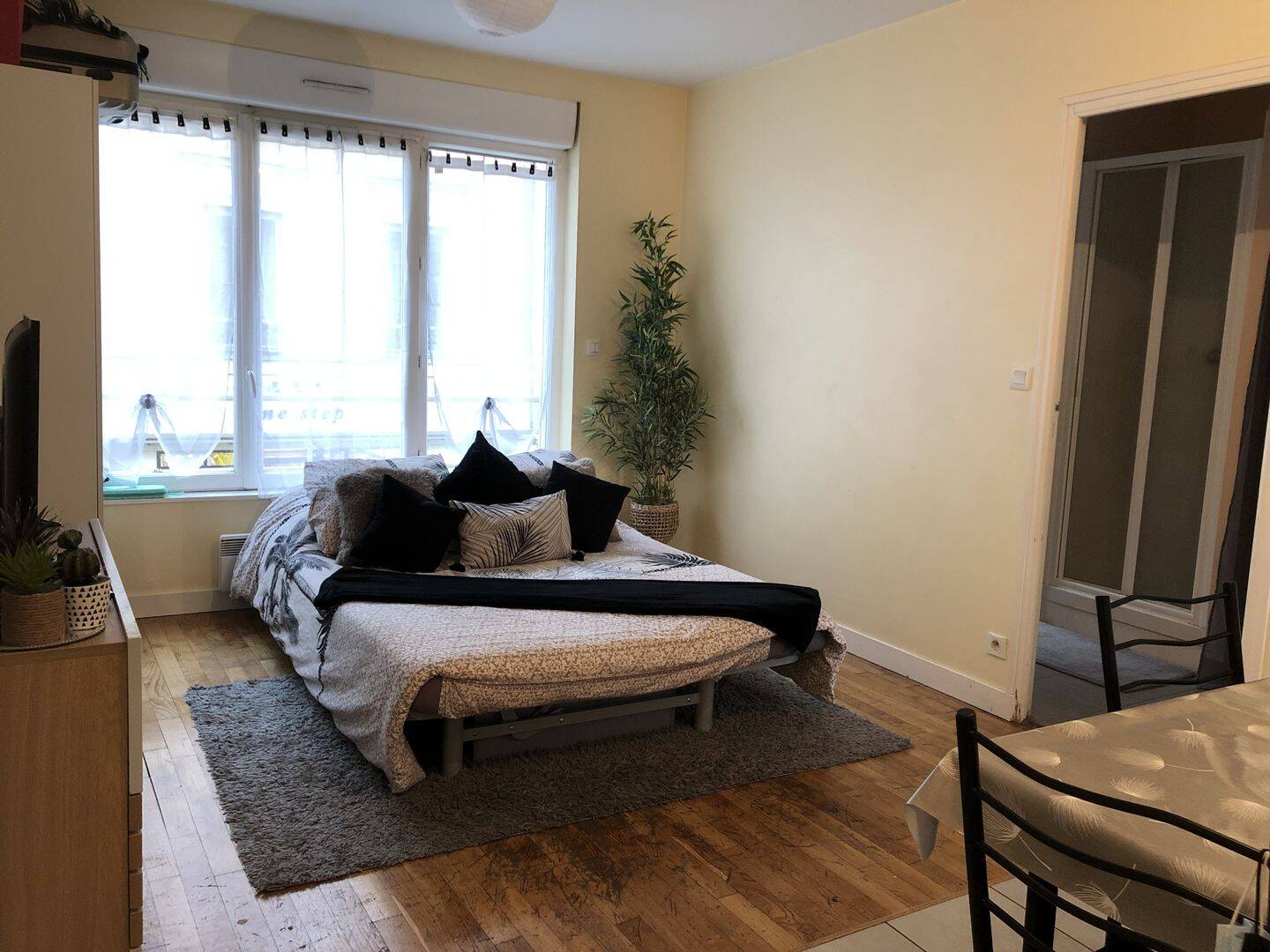 Appartement 1 pièce 33 m² · à Laval · 33 m² · 420 €
