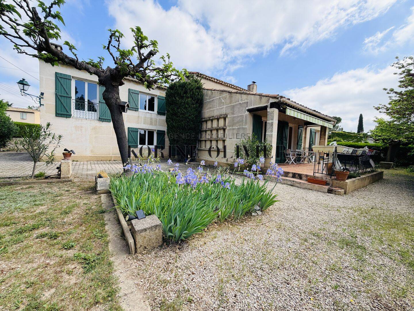 Maison 7 pièces 200 m² · à Éguilles · 200 m² · 699 000 €