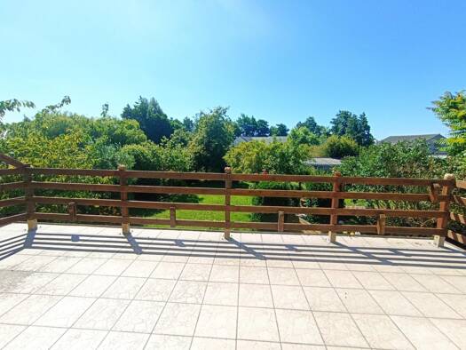 Maison à vendre 219 000 € 16 pièces 7 chambres 211 m² 1 000 m² de terrain Plouescat 29430