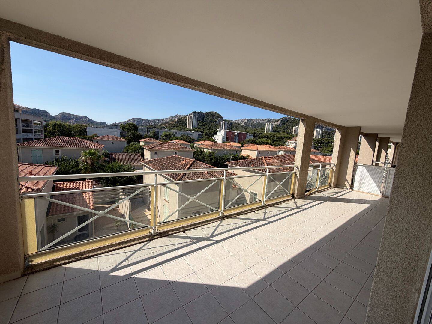 Appartement 4 pièces 122 m² · à Marseille 9ème Arrondissement · 122 m² · 1 802 €
