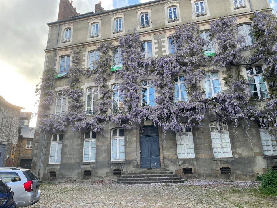 Appartement 5 pièces 145 m² · à Rennes · 145 m² · 1 860 €