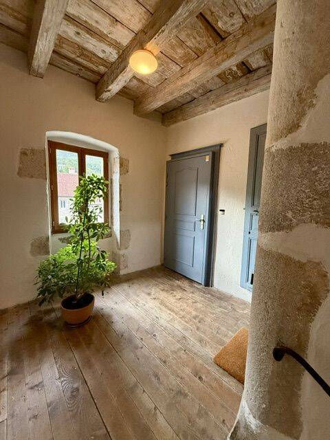 Appartement 4 pièces 90 m² · à Péron · 90 m² · 120 000 €