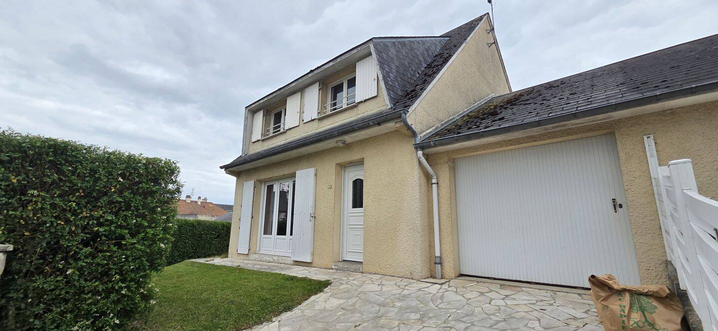 Maison 6 pièces 94 m² · à Bayeux · 94 m² · 243 600 €