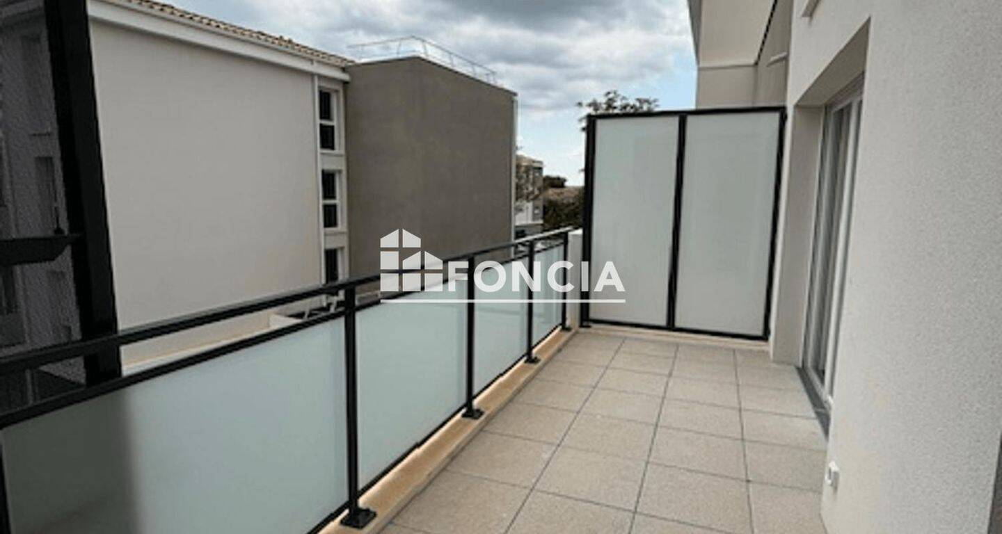 Appartement 4 pièces 80 m² · à Avignon · 80,1 m² · 860 €