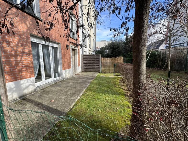 Duplex à louer 1 605 € 4 pièces 3 chambres 78 m² RDC La Garenne Bry sur Marne 94360