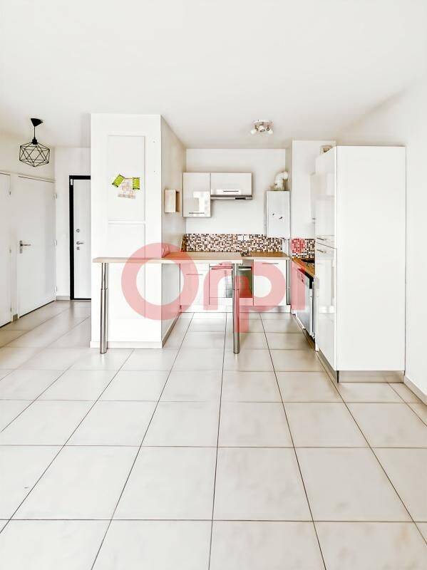 Appartement 2 pièces 40 m² · à Lyon 8ème Arrondissement · 40,1 m² · 822 €/mois