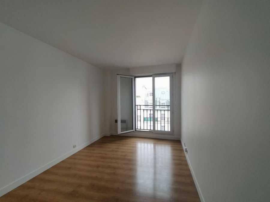 Appartement 2 pièces 25 m² · à Paris 18ème Arrondissement · 25 m² · 1 050 €
