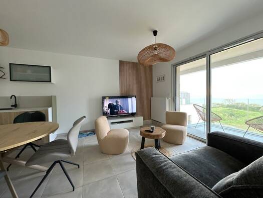 Appartement à vendre - Première occupation 375 000 € 2 pièces 1 chambre 48 m² Étage 2/3 Des Ports Granville 50400