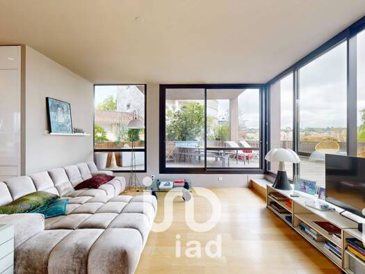 Duplex à vendre 649 000 € 4 pièces 2 chambres 160 m² Étage 3/9 Matabiau Toulouse 31000