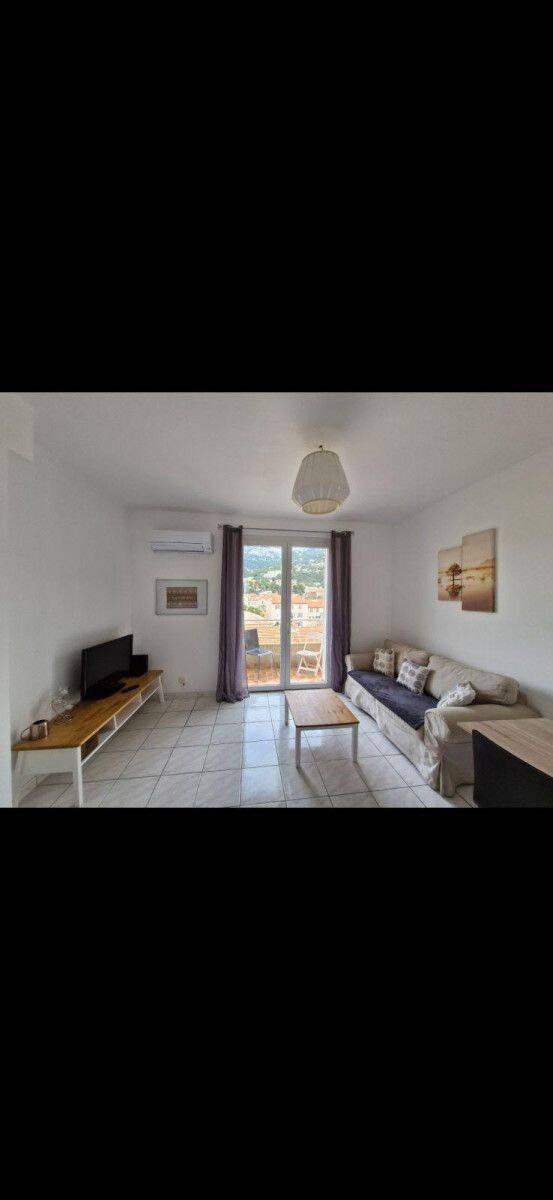 Appartement 3 pièces 50 m² · à Toulon · 50 m² · 920 €