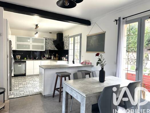Maison à vendre 367 000 € 7 pièces 4 chambres 133 m² 1 902 m² de terrain Saint Martin Sud Étampes 91150