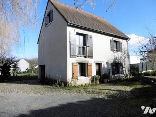 Maison à vendre 291 760 € 5 pièces 4 chambres 1 260 m² de terrain Saint-Avertin 37550