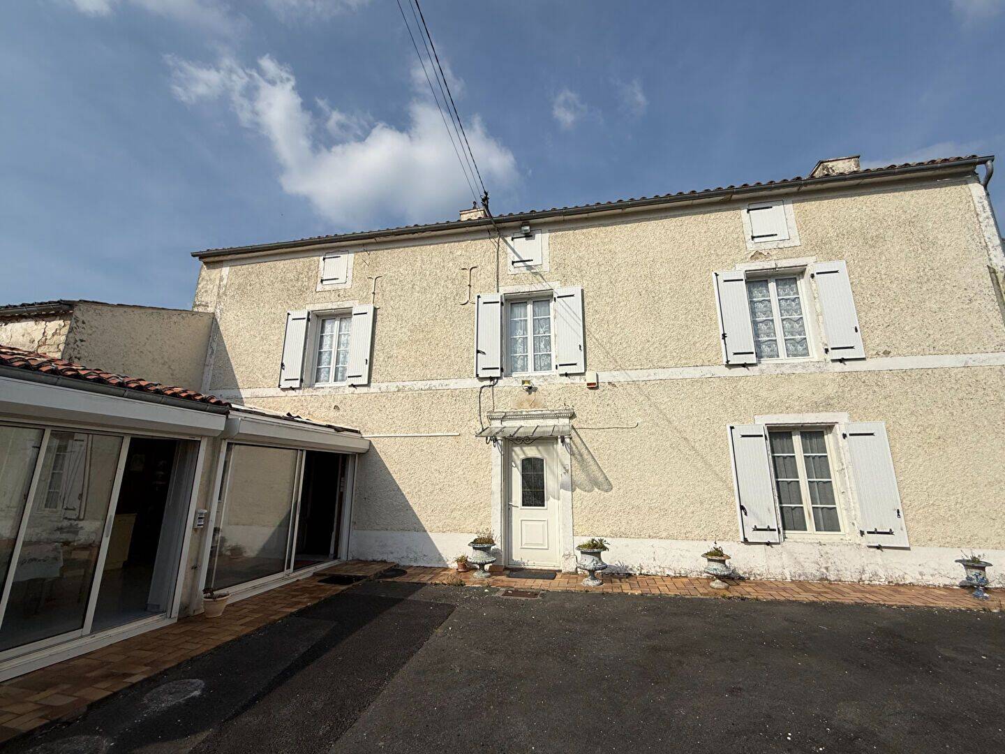 Maison 7 pièces 161 m² · à Marsais · 161 m² · 171 000 €