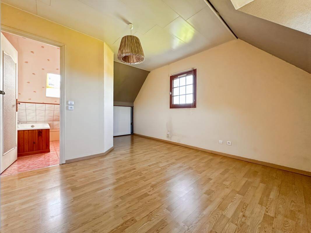 Maison 5 pièces 106 m² · à Saint-Pierre-du-Val · 106 m² · 262 000 €
