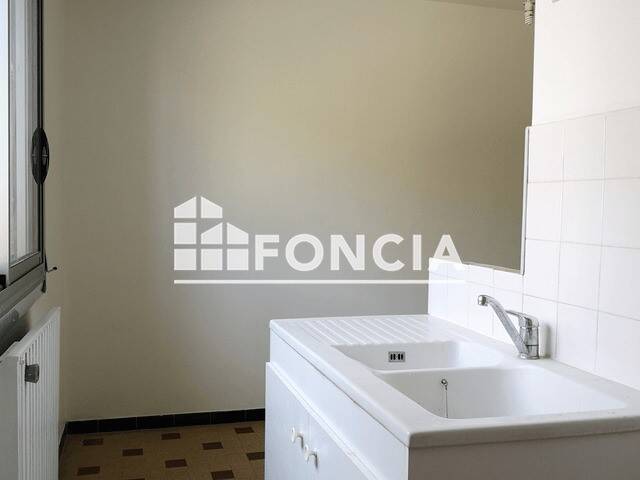 Appartement 4 pièces 78 m² · à Fontaine · 77,8 m² · 859 €/mois