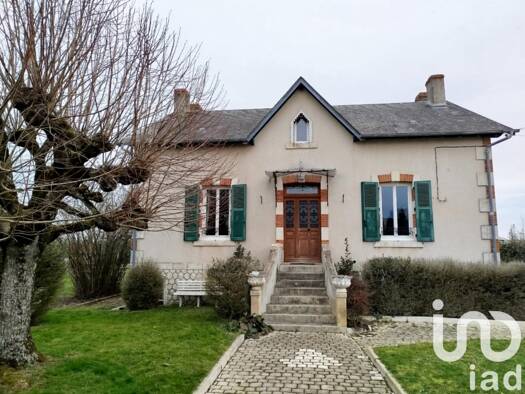 Maison à vendre 180 000 € 5 pièces 3 chambres 136 m² 1 904 m² de terrain Civray 18290