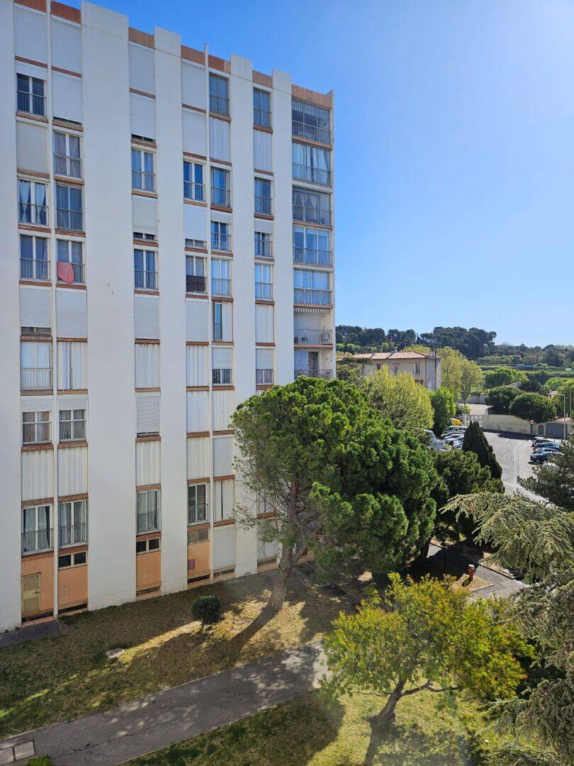 Appartement 3 pièces 62 m² · à Marseille 14ème Arrondissement · 61,7 m² · 86 000 €