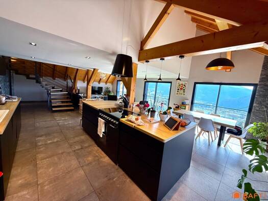 Maison à vendre 665 000 € 7 pièces 4 chambres 289 m² 2 365 m² de terrain Hameaux et Hery-Ugine Ugine 73400