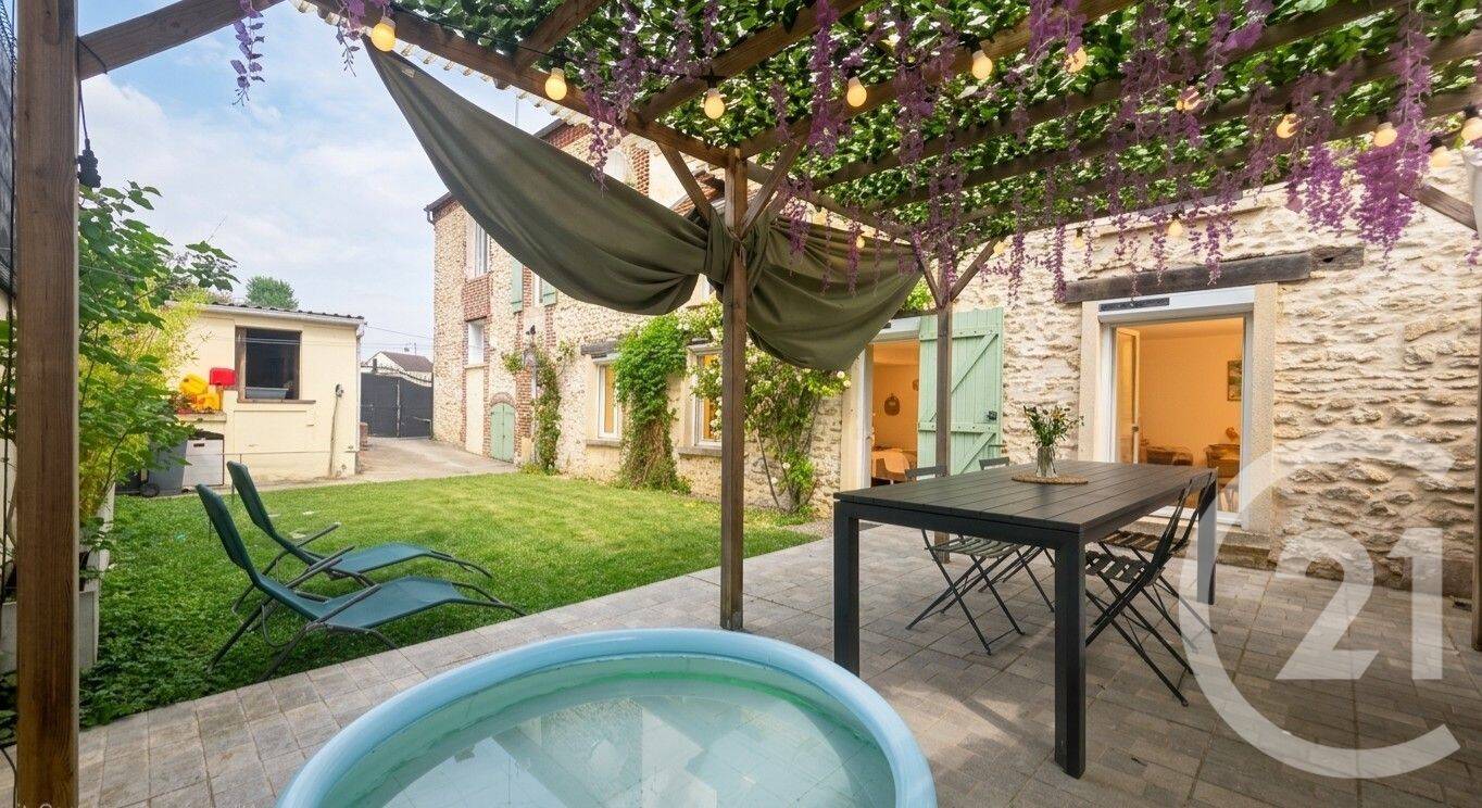 Maison 6 pièces 125 m² · à Amblainville · 125 m² · 299 000 €