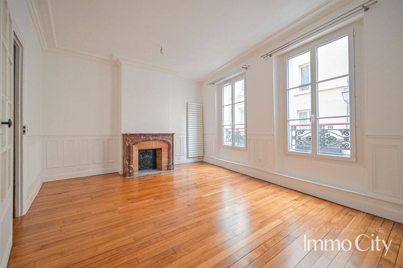 Appartement 3 pièces 72 m² · à Paris 1er Arrondissement · 72 m² · 2 240 €/mois
