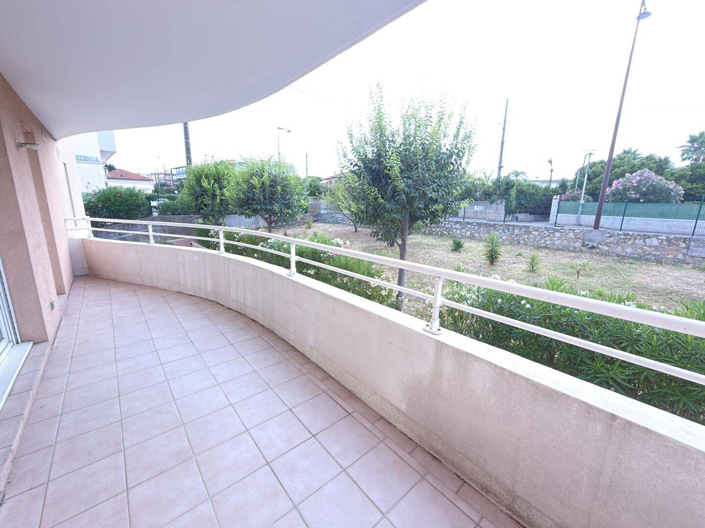 Appartement 2 pièces 32 m² · à Antibes · 31,6 m² · 739 €