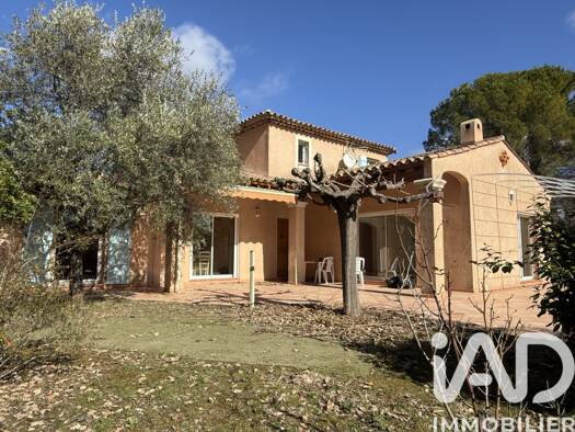 Maison à vendre 644 800 € 6 pièces 3 chambres 153 m² 3 200 m² de terrain Est Lorgues 83510