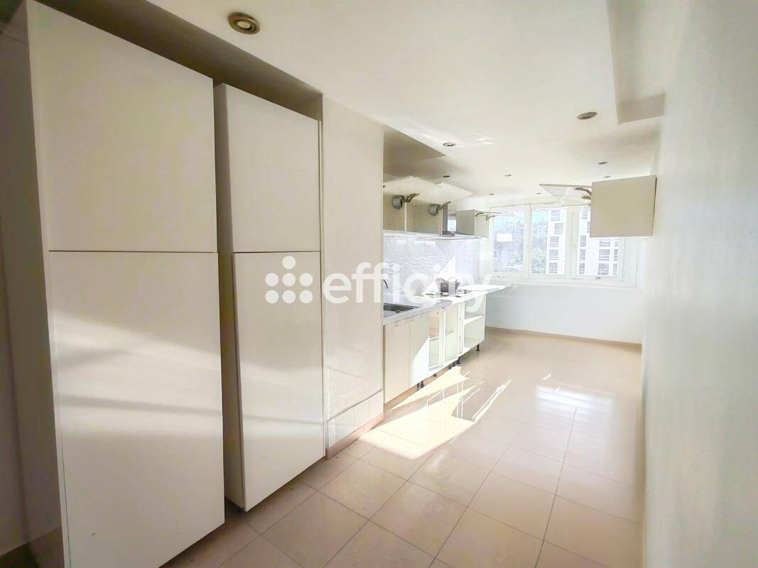 Appartement 4 pièces 76 m² · à Marseille 14ème Arrondissement · 76 m² · 62 000 €