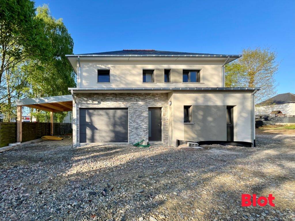 Maison 6 pièces 138 m² · à Bédée · 137,9 m² · 1 500 €