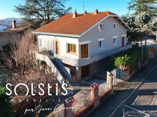 Maison à vendre 455 000 € 7 pièces 5 chambres 212 m² 975 m² de terrain Saint-Priest-en-Jarez 42270