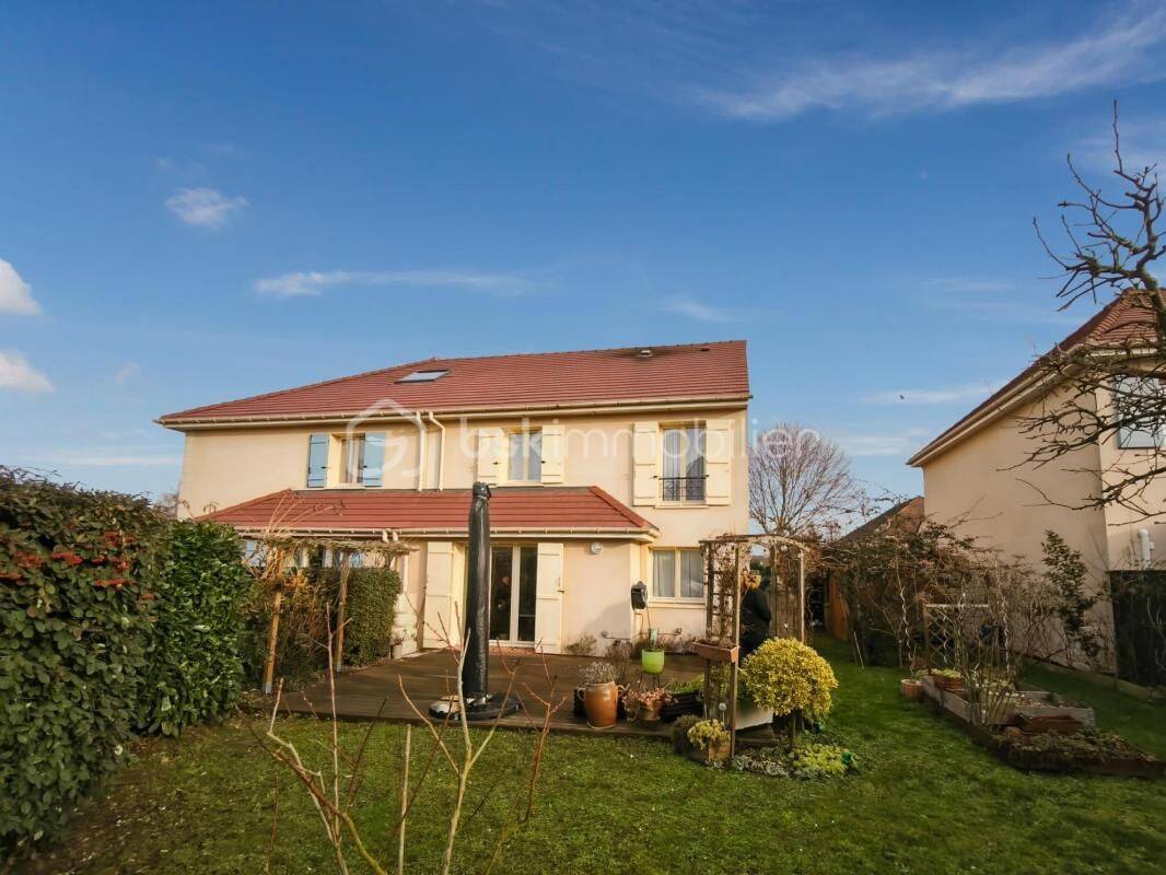 Maison 4 pièces 84 m² · à Moussy-le-Neuf · 84 m² · 313 000 €
