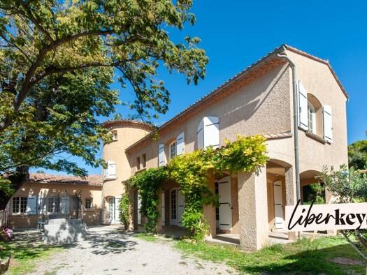 Maison à vendre 496 000 € 6 pièces 4 chambres 172 m² 654 m² de terrain Le Pilon Blanc Salon-de-Provence 13300