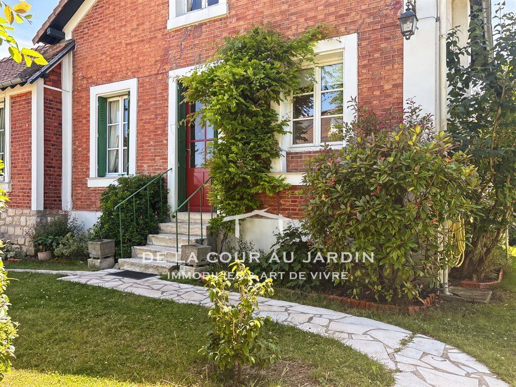 Maison 5 pièces 110 m² · à Bougival · 110 m² · 695 000 €