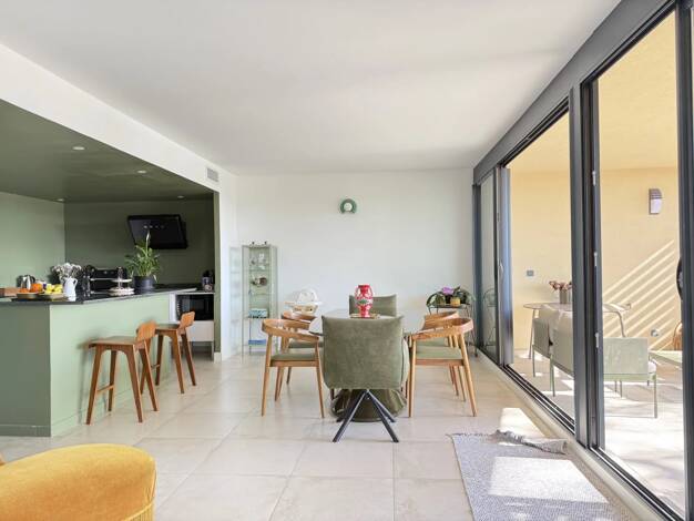 Appartement à vendre 840 000 € 4 pièces 3 chambres 169 m² 1er étage Trinquenaille Arles 13200