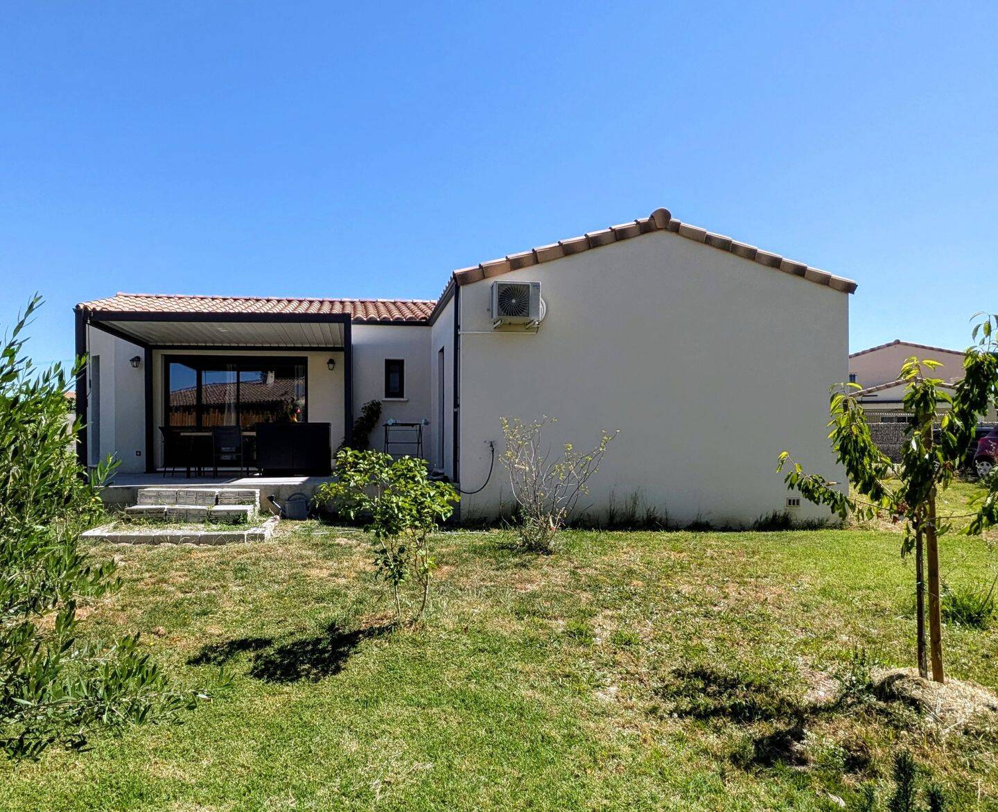 Maison 5 pièces 94 m² · à Camaret-sur-Aigues · 94,1 m² · 329 000 €