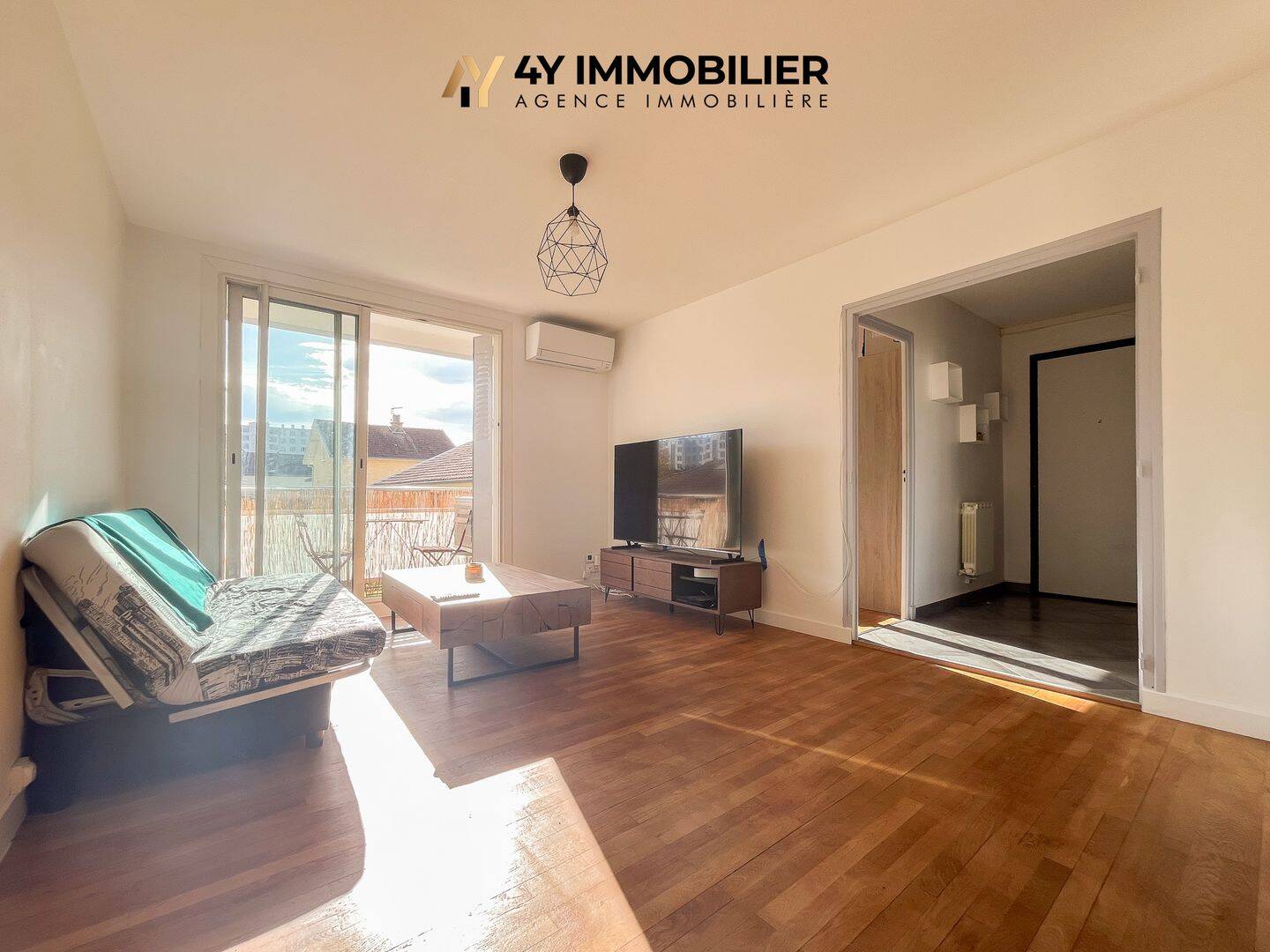 Appartement 3 pièces 54 m² · à Le Pont-de-Claix · 53,5 m² · 140 000 €