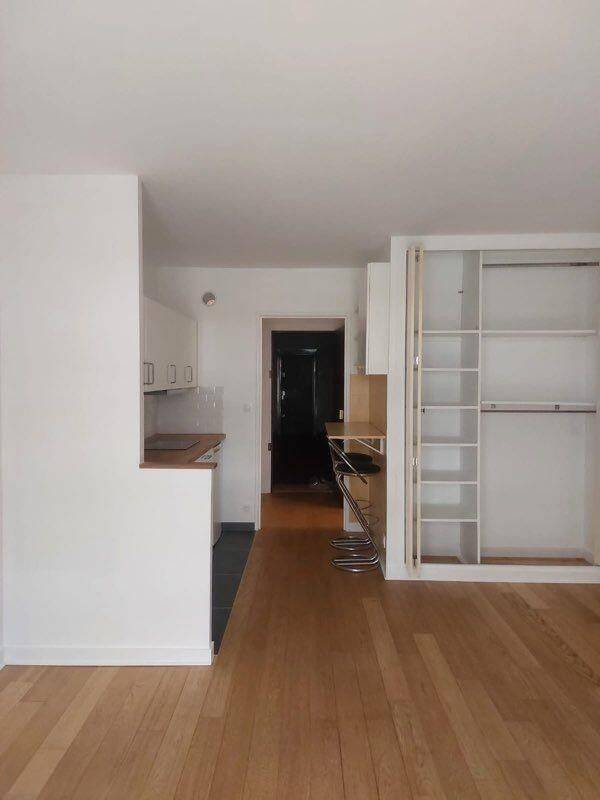 Appartement 1 pièce 26 m² · à Paris 20ème Arrondissement · 26 m² · 880 €
