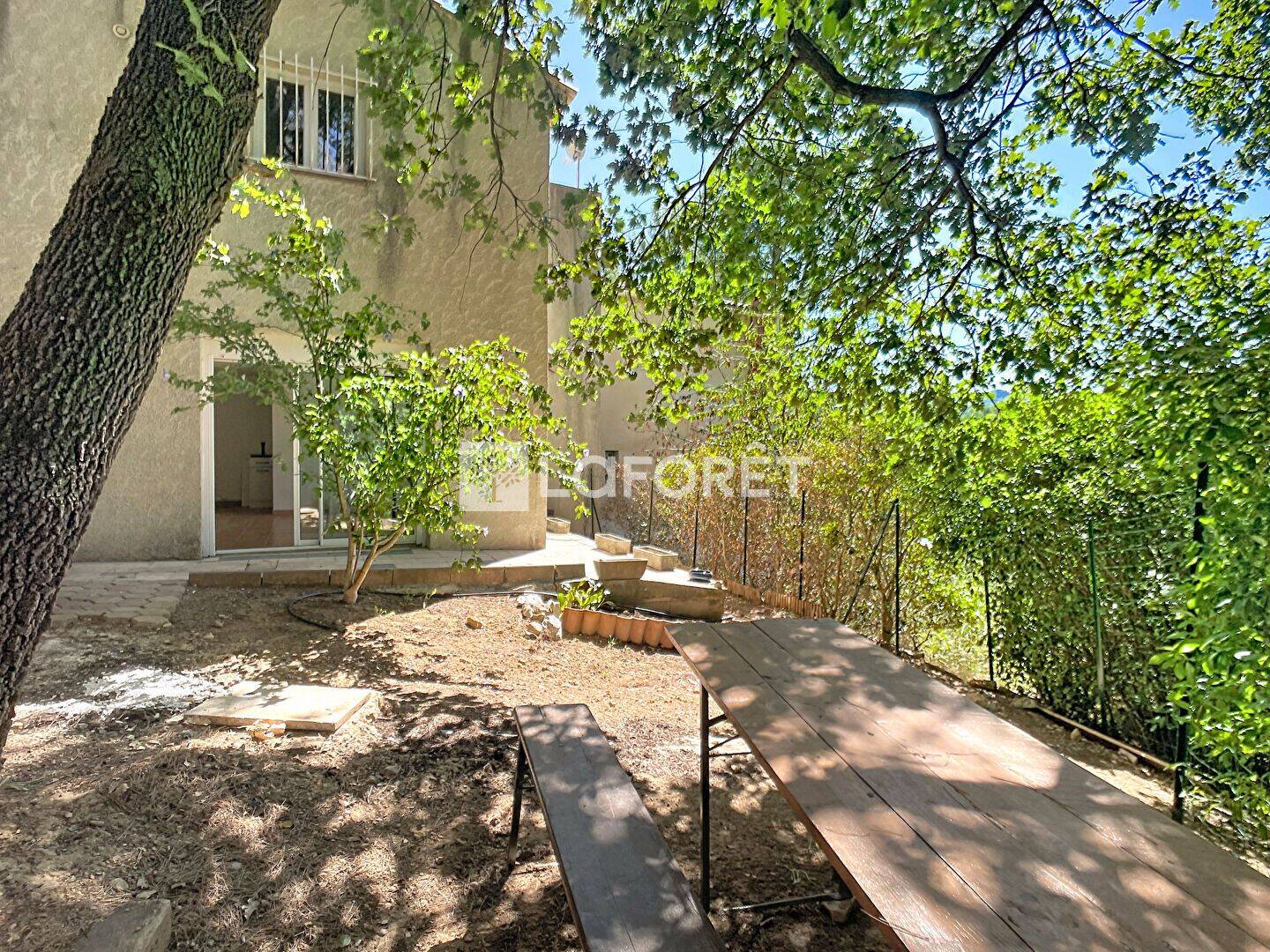 Appartement 1 pièce 25 m² · à Cuges-les-Pins · 24,6 m² · 650 €/mois