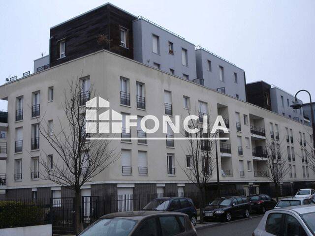 Appartement 2 pièces 44 m² · à Lucé · 43,8 m² · 592 €