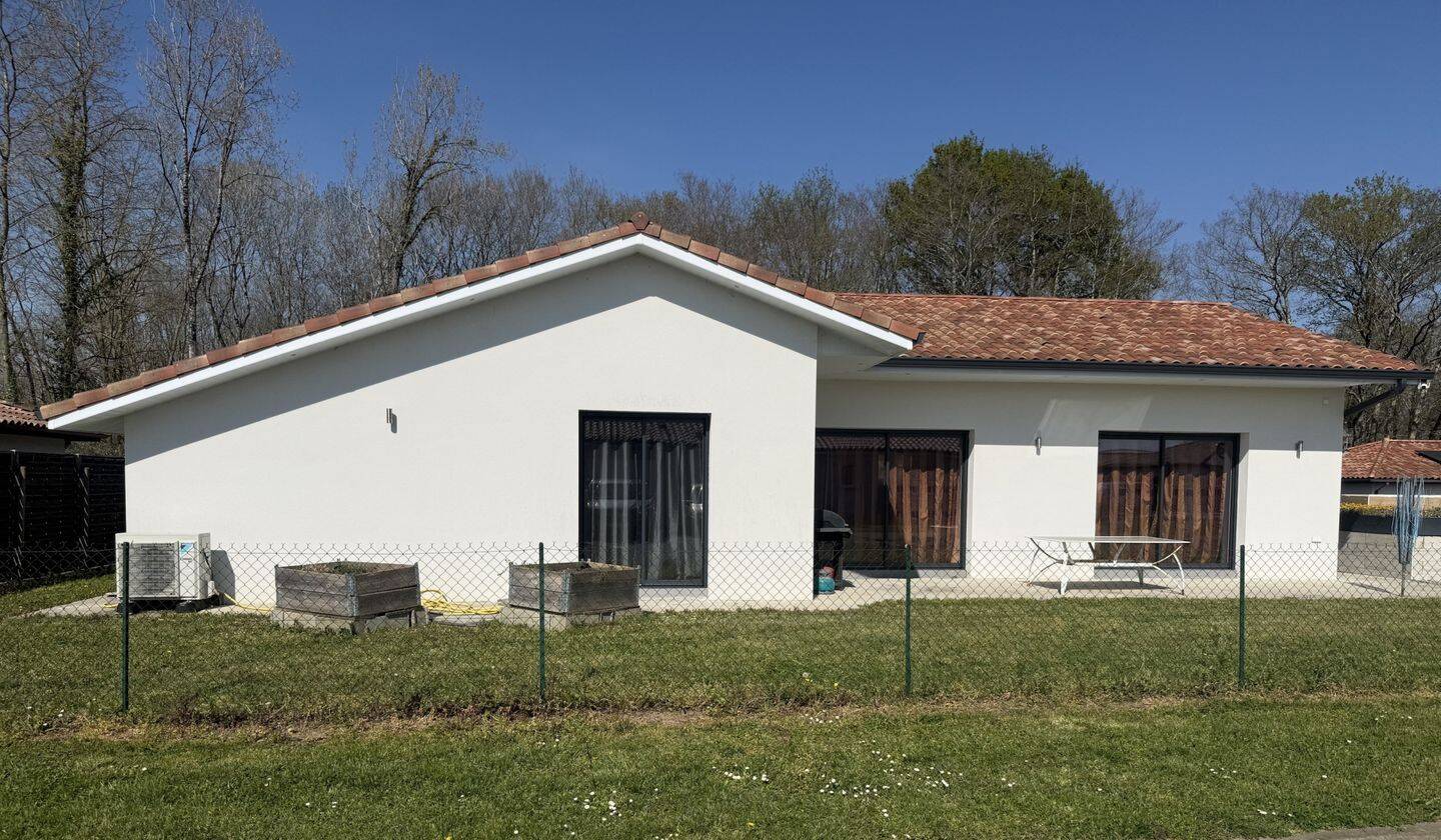 Maison 5 pièces 139 m² · à Saint-Martin-de-Hinx · 138,8 m² · 425 250 €