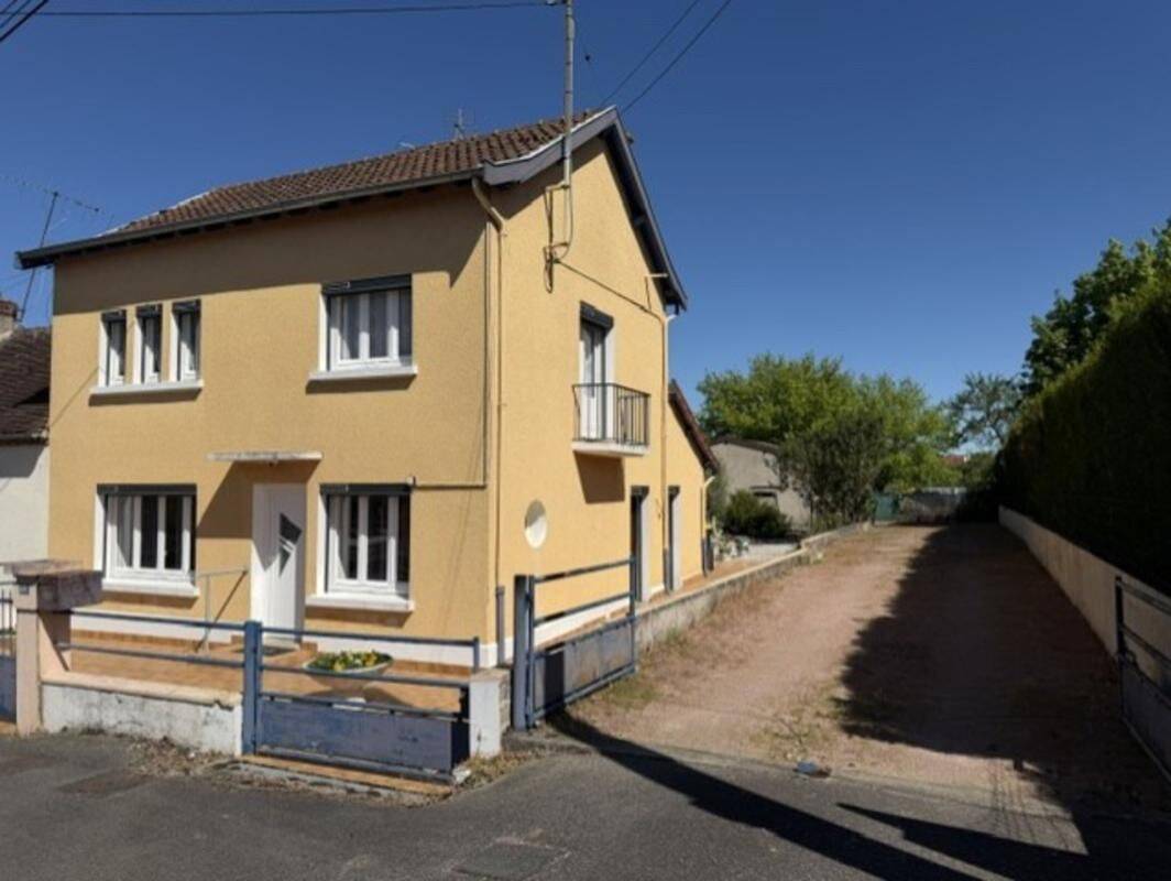 Maison 4 pièces 98 m² · à Gueugnon · 98 m² · 96 000 €