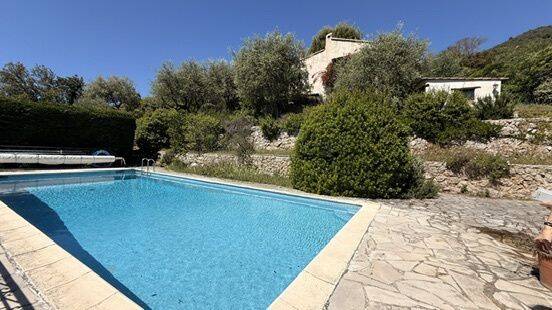 Maison 6 pièces 160 m² · à Gattières · 160 m² · 850 000 €
