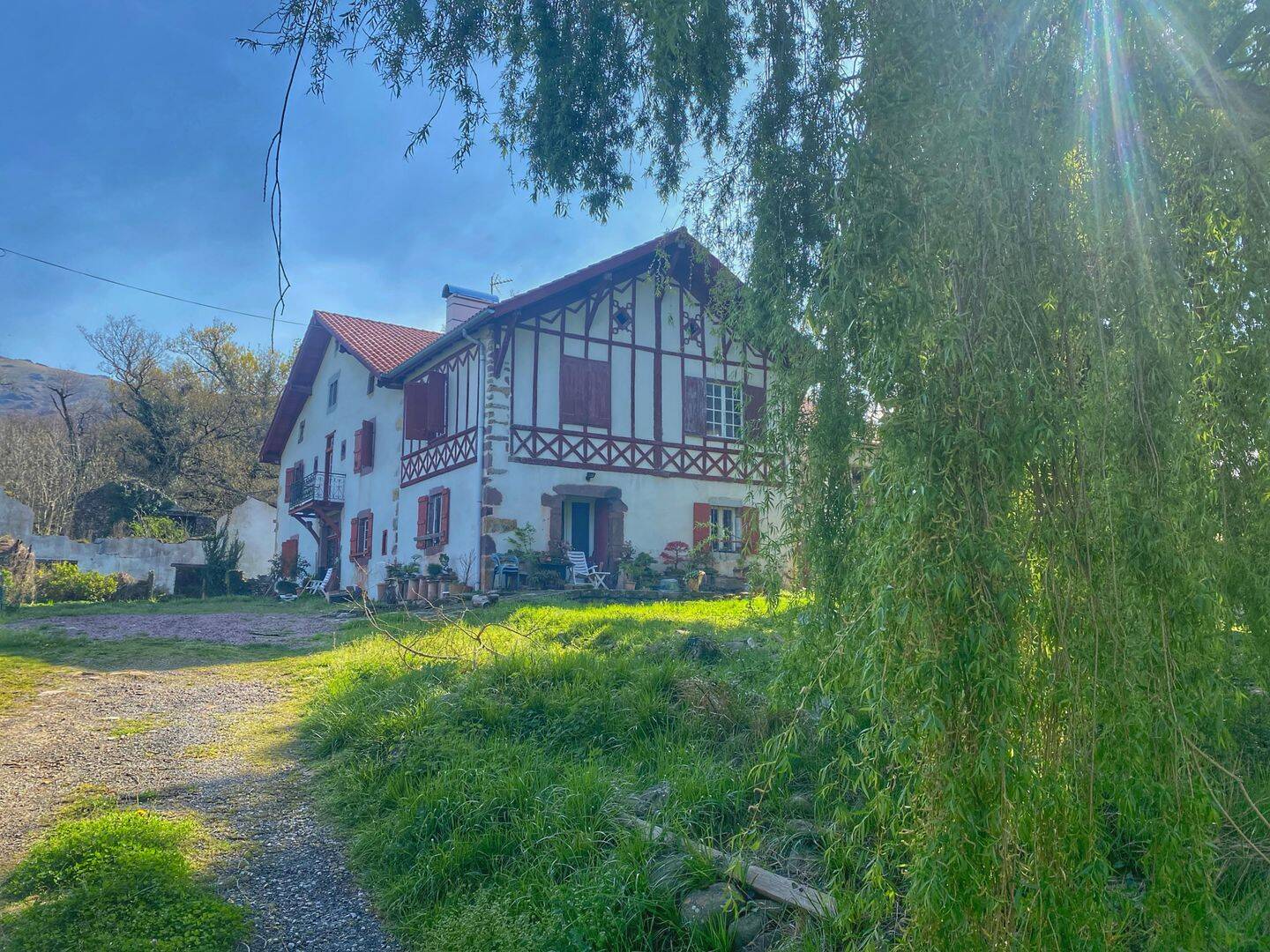 Maison 10 pièces 346 m² · à Saint-Jean-Pied-de-Port · 346 m² · 367 500 €
