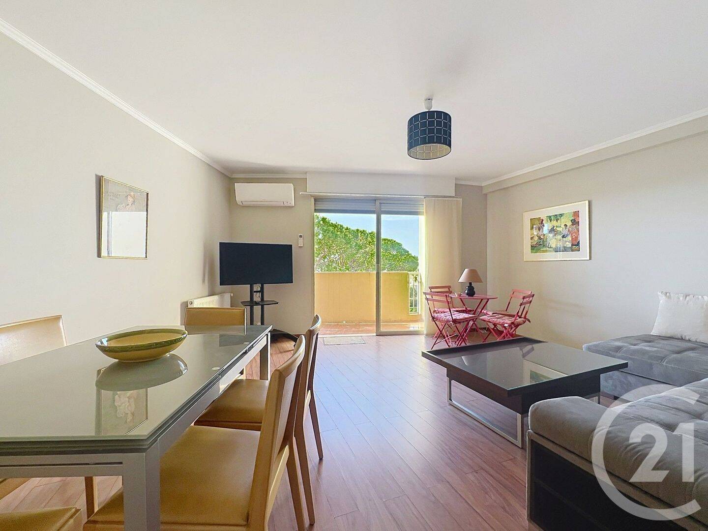Appartement 2 pièces 55 m² · à Cagnes-sur-Mer · 55,2 m² · 1 050 €/mois