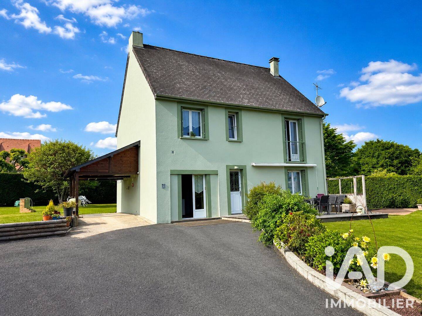 Maison 6 pièces 105 m² · à Pont-l'Évêque · 105 m² · 335 000 €