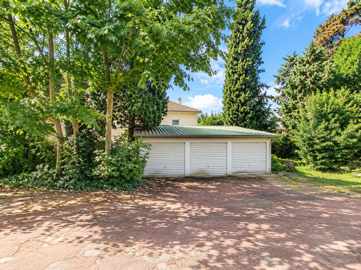 Terrain de 303 m² à Feyzin - photo 2