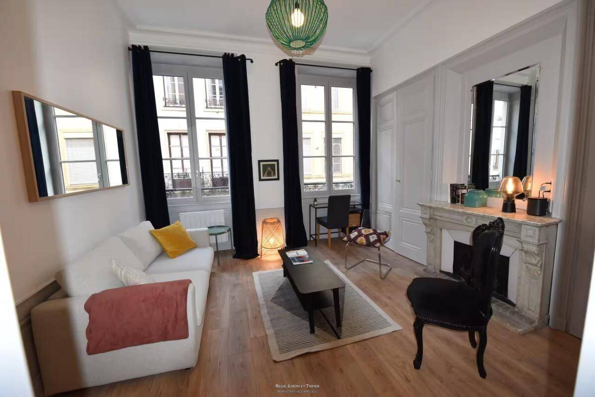 Appartement 1 pièce 38 m² · à Lyon 6ème Arrondissement · 38 m² · 235 000 €